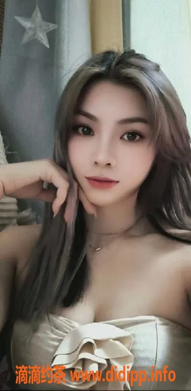 广州楼凤-天河甜甜老师，22岁165高挑美丽