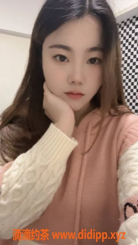 长沙楼凤资源信息,雨花区小嘉，165cm、50kg妹子激情服务