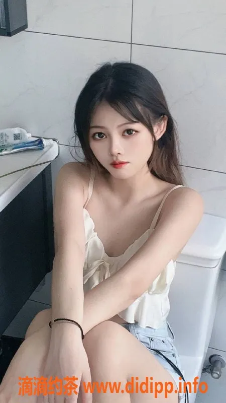 深圳楼凤-龙华默默，800元享受绝佳服务