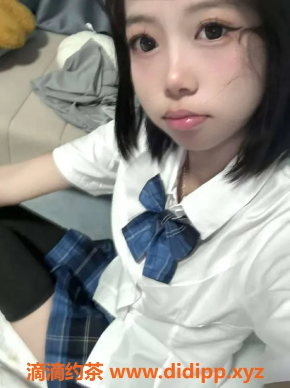 成都楼凤-成都骚骚，娇小妹儿，600元畅享嫩妹三件套