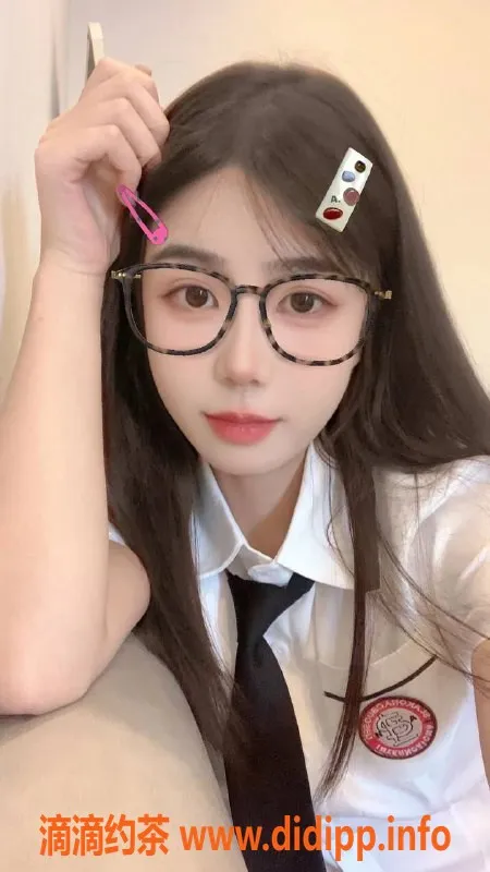 长沙楼凤-雨花区米乐 165cm 95斤 20岁 激情服务