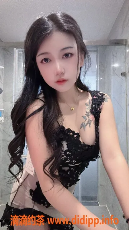 成都楼凤资源信息,成都曼曼，20岁，身高162，服务型嫩妹