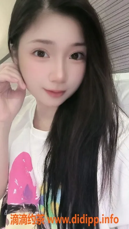 广州楼凤-天河萧素素 600元69p洗吹做服务推荐