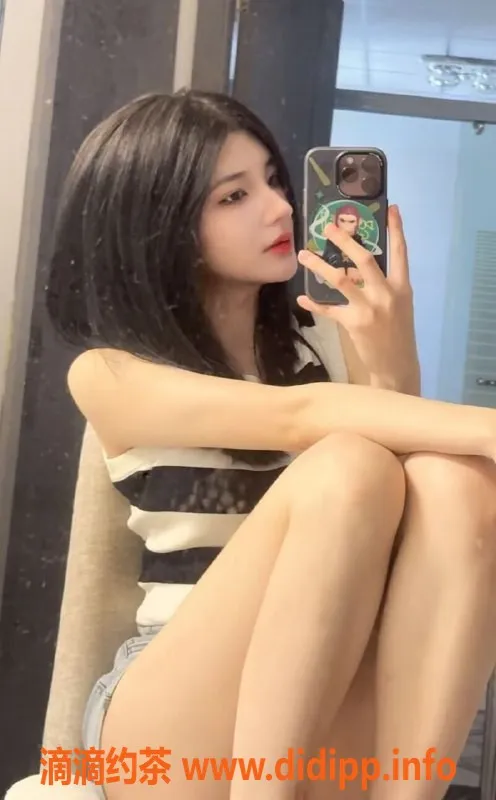 上海楼凤-闵行甜儿，21岁可爱嫩妹，36C身材，超值服务