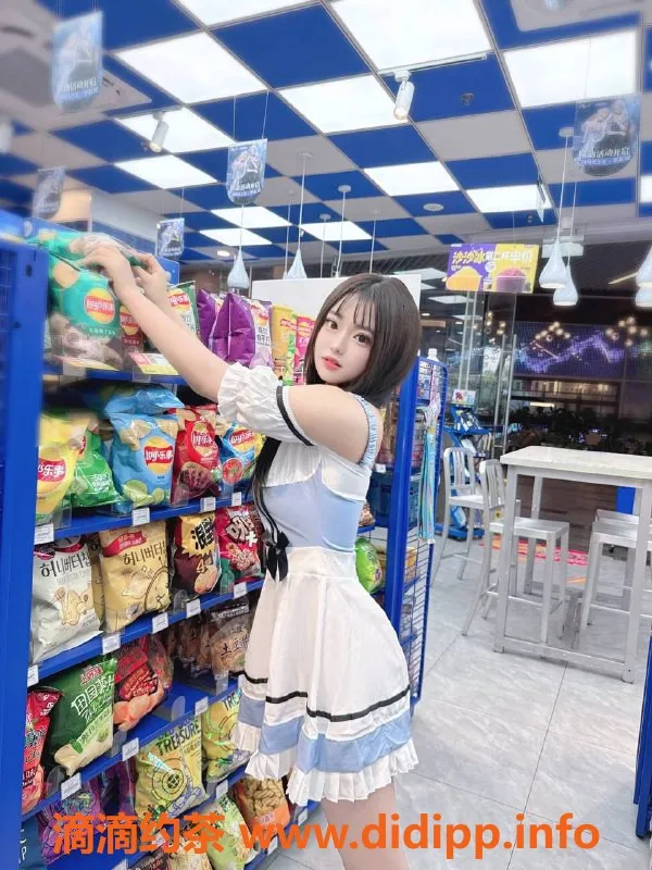 上海楼凤资源信息,浦东嫩妹麻花，34B诱惑等你体验