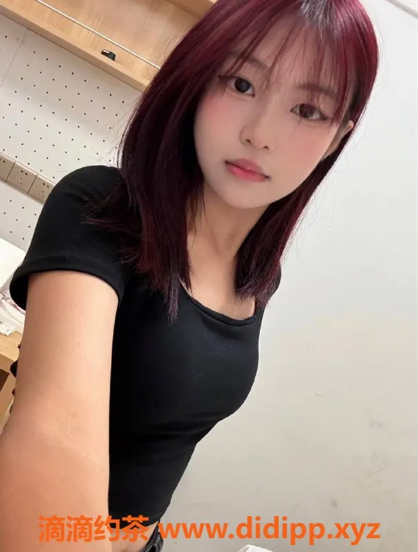 深圳楼凤-深圳龙华区小小，课费900起，服务超棒！