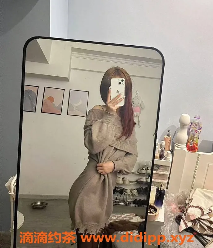 成都上门服务资源信息,成都18岁“小灵”，匀称嫩妹，500元一次服务