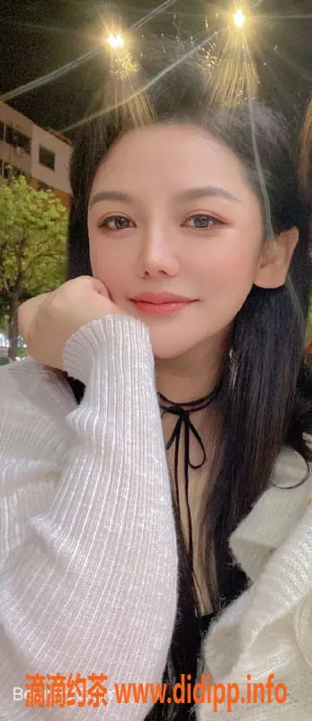 杭州上门服务-姐妹花蓝蓝白白，SM双飞服务，24岁起！