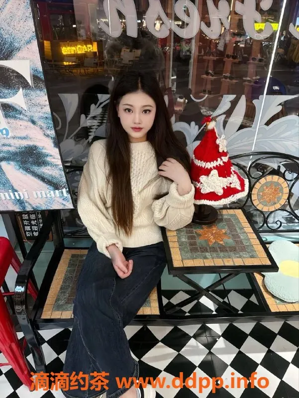 成都楼凤-成华区小燕子，限时优惠体验嫩妹车