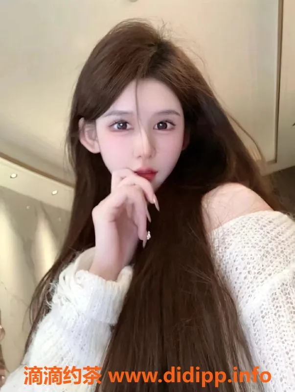 上海楼凤-上海徐汇小阿色，24岁，天然大D，陪浴调情服务