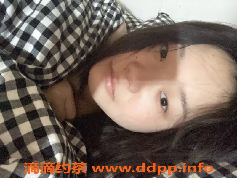 成都上门服务-17岁婷婷，身高160，95斤，500元私密服务