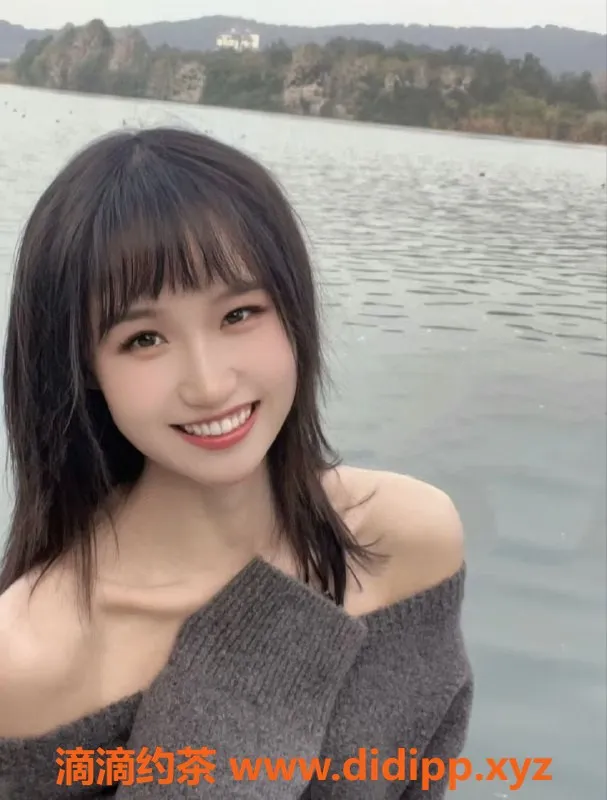 北京楼凤-官官 朝阳三元桥 158cm 46kg 陪浴服务