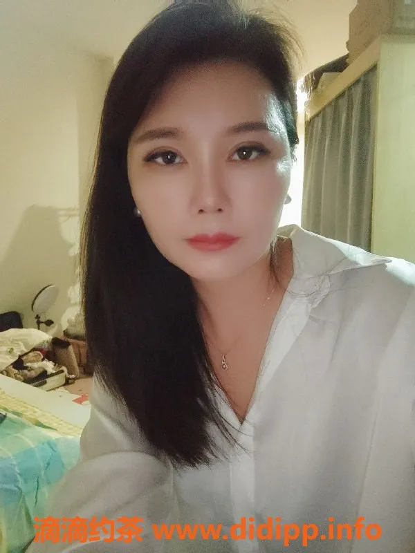 上海楼凤-浦东果果 30岁 34B少妇 600元超值服务