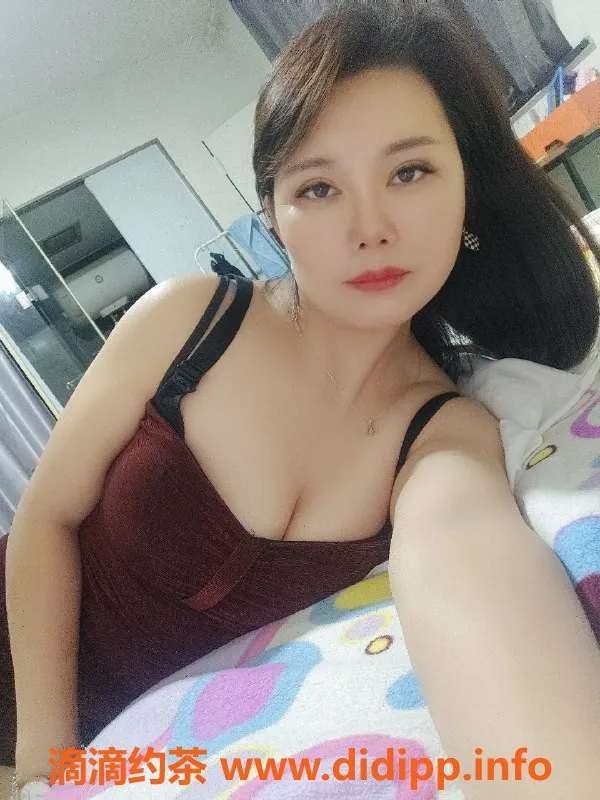 上海楼凤-浦东果果 30岁 34B少妇 600元超值服务