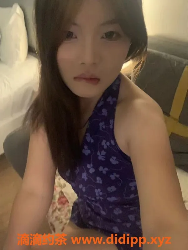 成都楼凤-成华区嫩妹大奶，160cm，18岁，极致服务体验