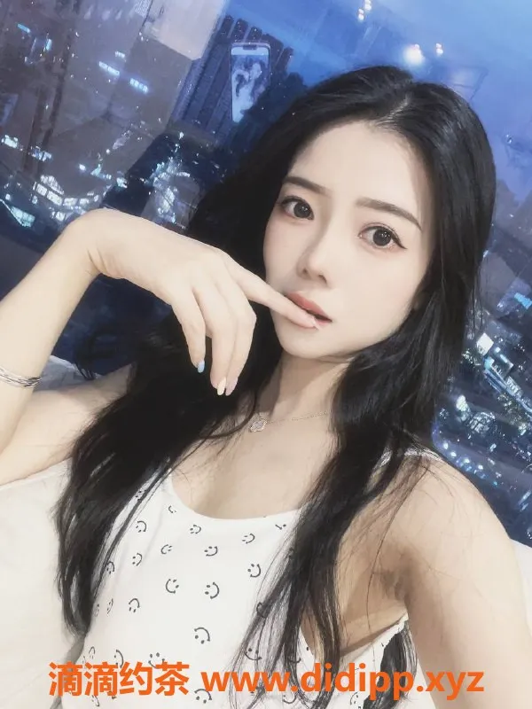 成都楼凤-金牛区陈菲菲，超值课时费只需300元