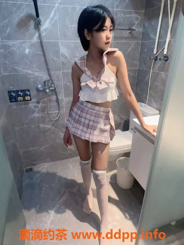 成都楼凤-成华区小土豆，172cm，92斤，女友感服务