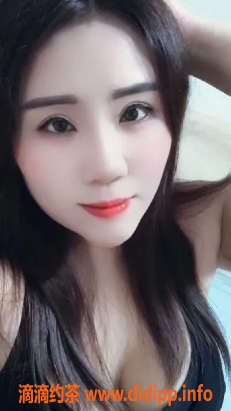 广州楼凤-广州白云微胖胸大水多思思，28岁，400元起