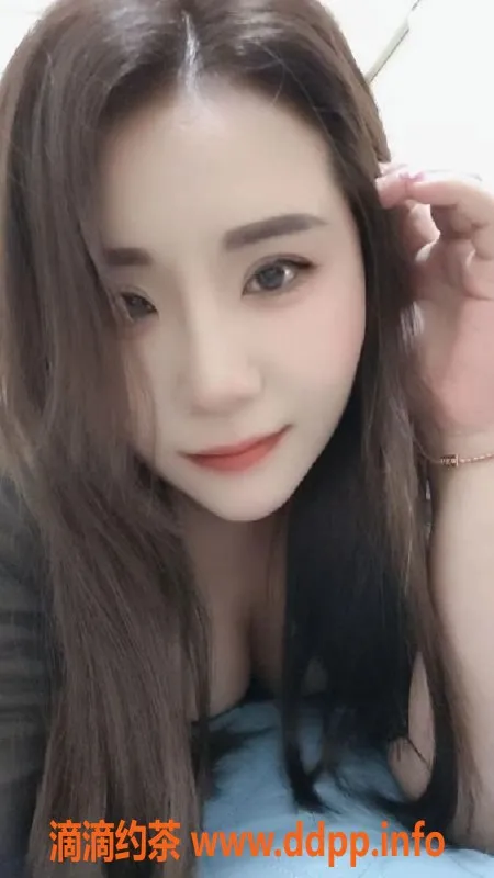 广州楼凤-广州白云微胖胸大水多思思，28岁，400元起