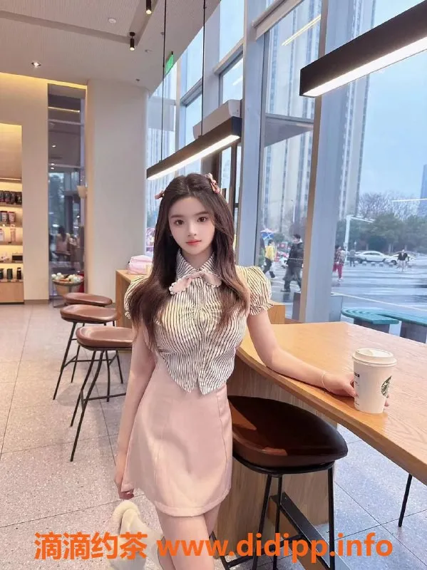 北京楼凤-小怡，朝阳大学生，165高、45轻，千元档超暖