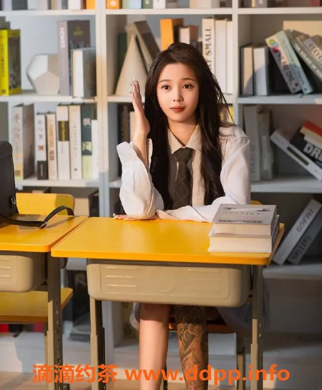 上海楼凤-浦东米糯糯老师，享受福利价1300P！