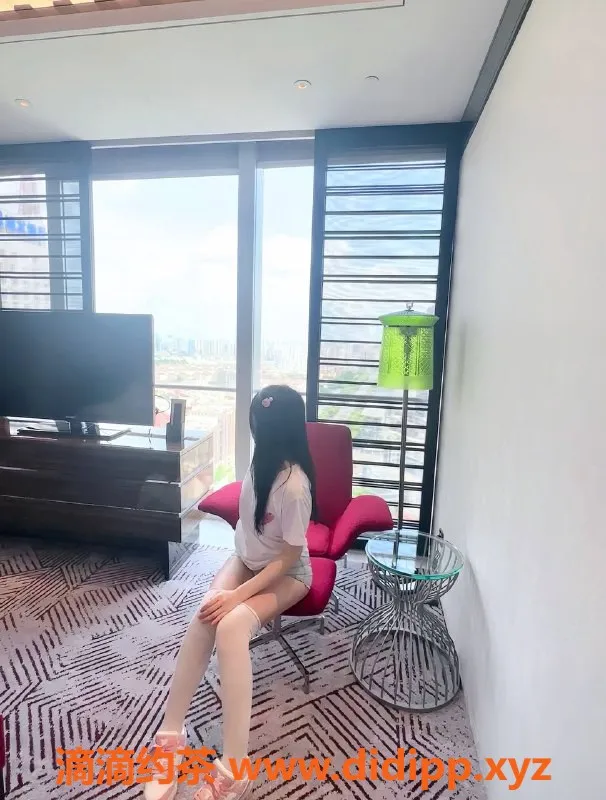 上海楼凤-静安阿紫，15张内超值服务，让你欲罢不能！