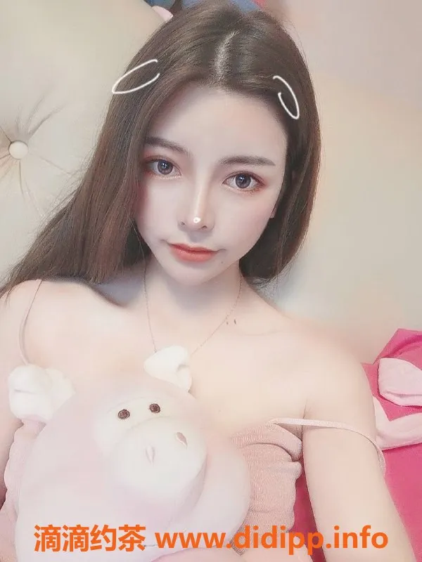 厦门楼凤-李萌（柠檬）清新可人，电报预约