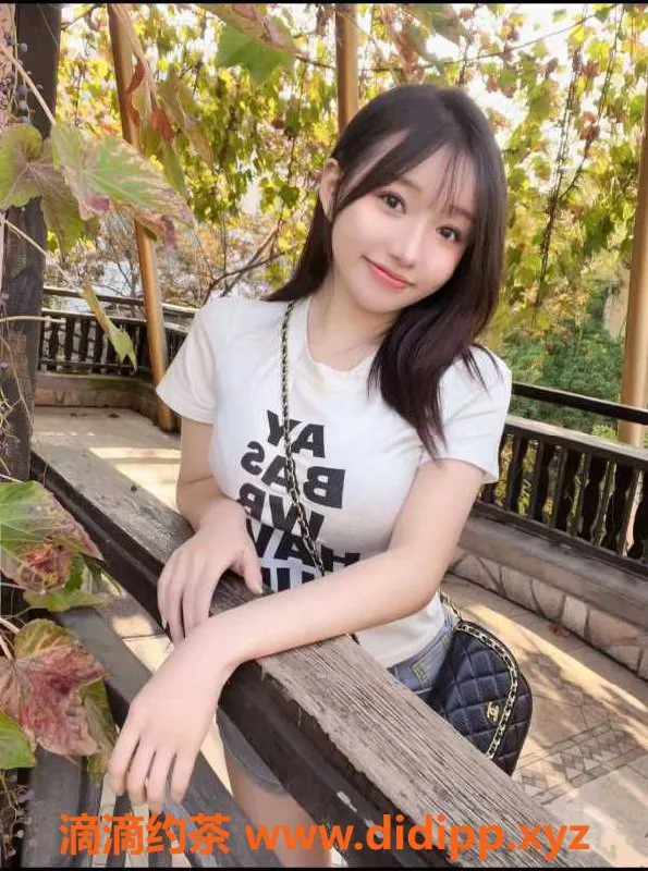 广州楼凤-广州白云初下海，160cm 45kg 价格亲民