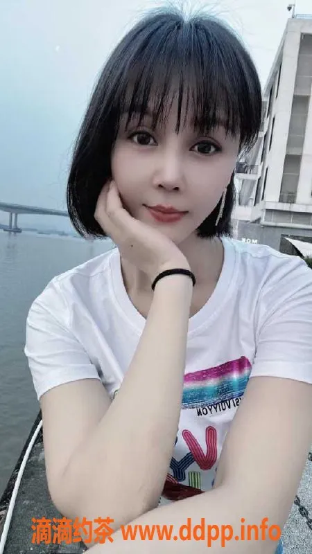 广州楼凤资源信息,海珠莞式暖暖：26岁 美女 170cm 38C服务热情