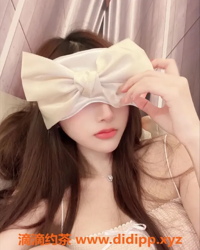 上海外围-上海小玉玉，极品美少女，164cm 42kg