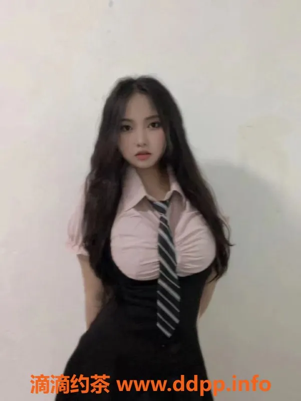 深圳楼凤资源信息,龙华曼曼，课费900p，服务棒极了