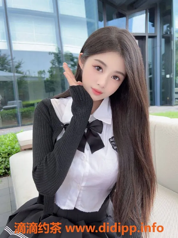 成都楼凤-成华区御姐心怡，收费7p，随时欢迎