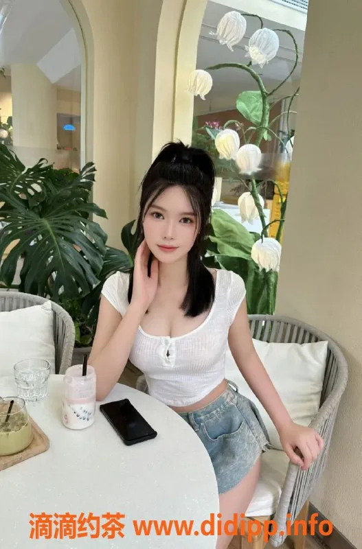 北京楼凤-优优 朝阳望京 50kg千元档美女陪浴服务