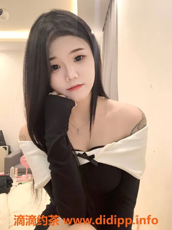 深圳楼凤资源信息,龙华周怡，1000元体验制服丝袜服务