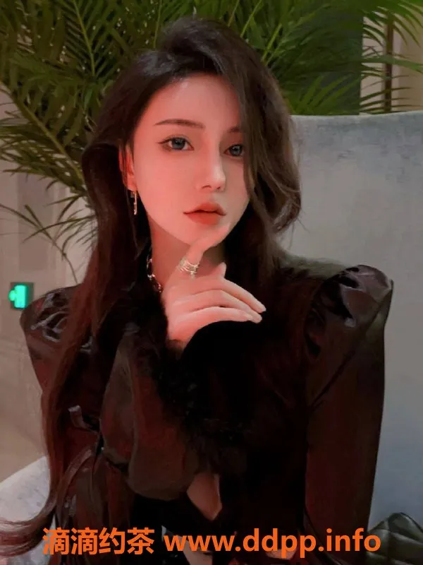 上海楼凤-上海徐汇小啊柒 167cm 90斤 天然C型美臀 性感服务