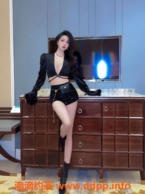 上海楼凤-上海徐汇小啊柒 167cm 90斤 天然C型美臀 性感服务