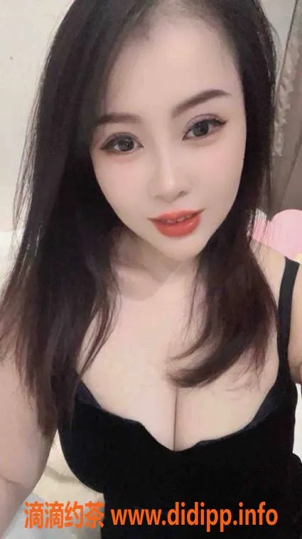 深圳楼凤资源信息,福田依依，600元三通服务，超值体验！