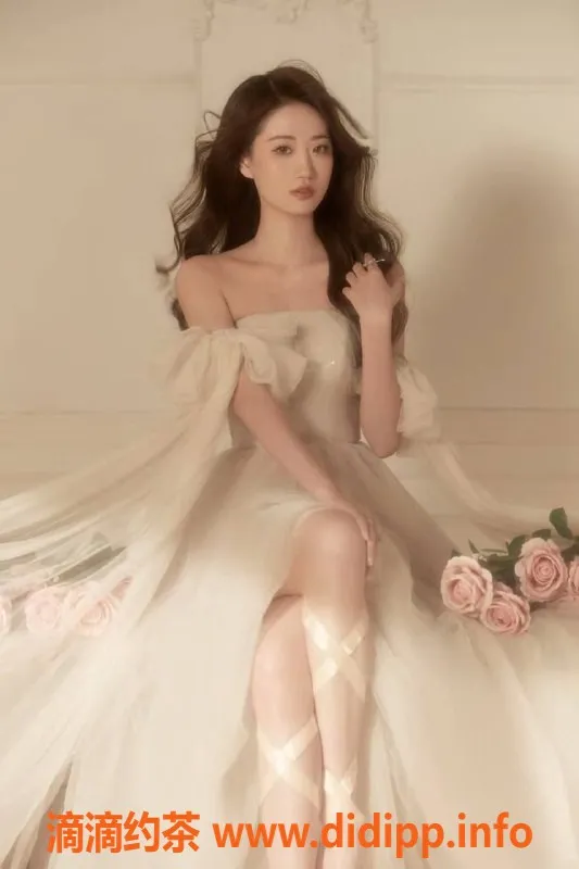 北京上门服务-朝阳思涵，身高180cm，千元档亲密服务