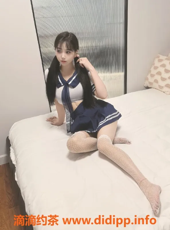 北京楼凤-茶派派-朝阳御姐，纯天然混血陪浴服务