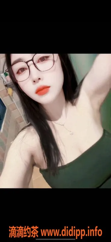 深圳楼凤-龙岗坂田琪琪，499元私密服务，超值体验！