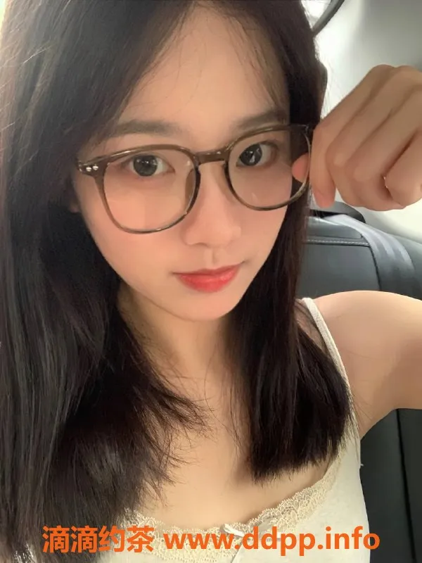 上海楼凤-长宁雨桐：165CM，45KG，1200元起