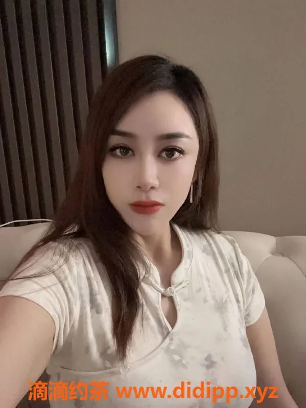 广州楼凤-天河小艾少妇，900元舌吻69p服务