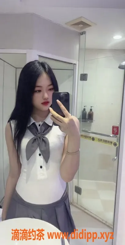 北京上门服务-朝阳淼淼，18岁170cm，千元档陪浴服务