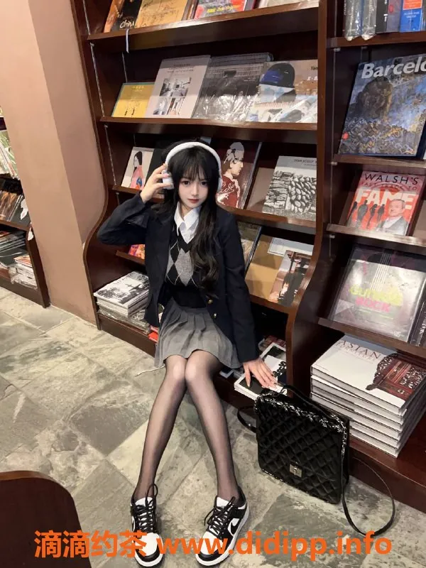 上海楼凤资源信息,黄浦灵儿，165身高D胸，2000起价