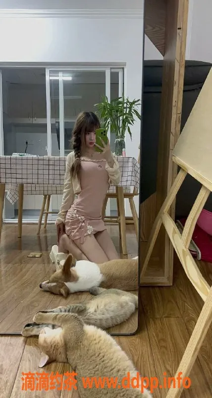 武汉楼凤资源信息,乔乔，魅力四射的高颜值模特，服务超赞