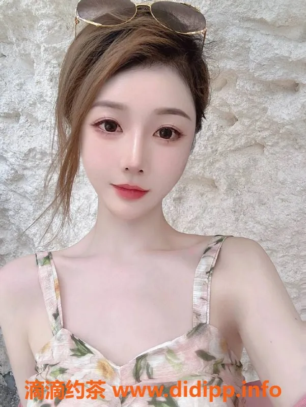 深圳楼凤-甜甜圈，23岁163cm，福田千元以下服务