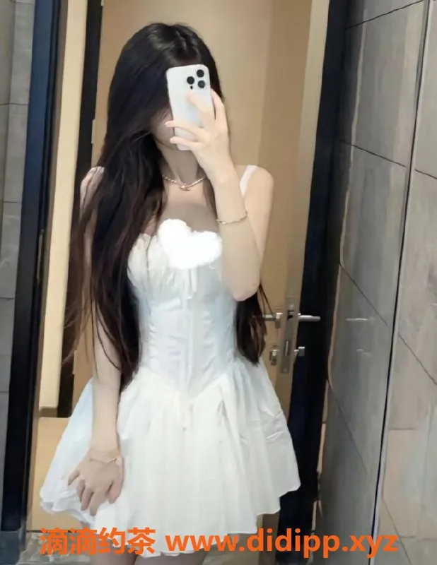 上海楼凤-徐汇邓贝莉年终回馈，福利价2200P！