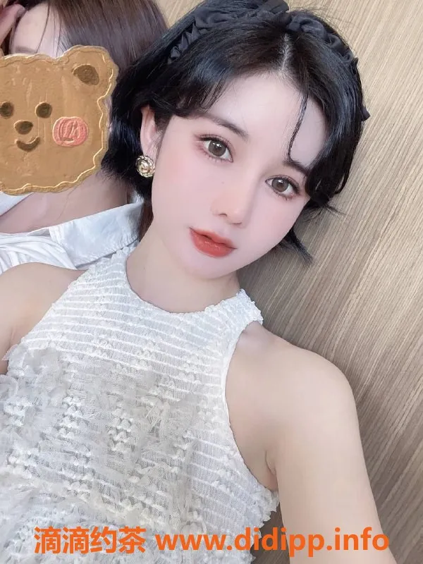 厦门楼凤-小奶莓，电报老师，服务优质，性价比高