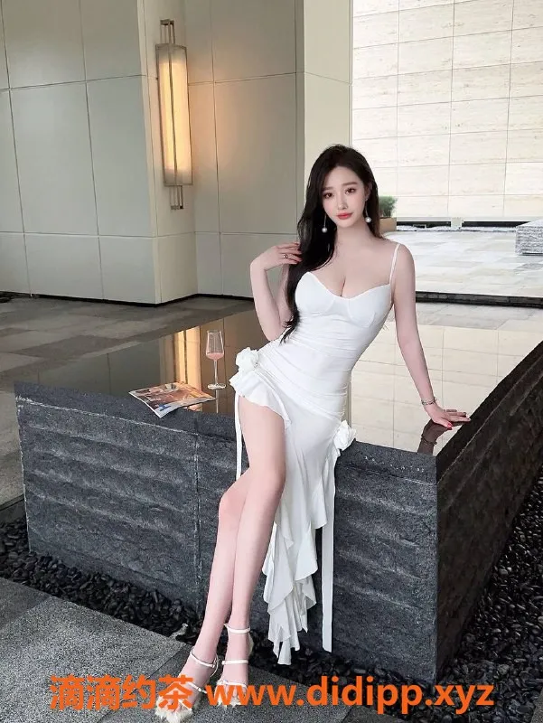 深圳楼凤-福田万茜，1200元起，激情服务等你体验！