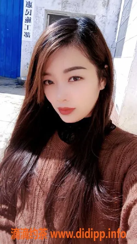 广州楼凤-广州白云少妇小微，168cm，30岁，价格超值